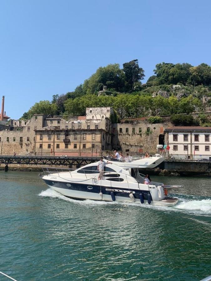 Porto Private Yacht- Accommodation Douro River Екстериор снимка